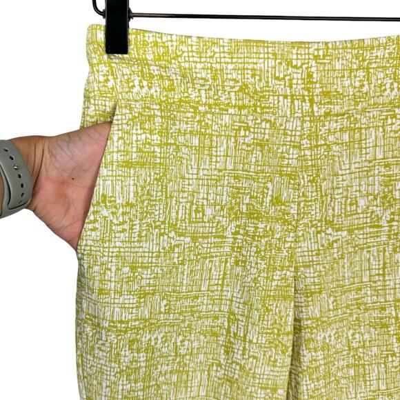 Marla Wynne PETITE Flatter Fit Olive Green Print Stretch Pull On Ankle Pants - Picture 5 of 9